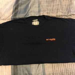 Columbia T shirt